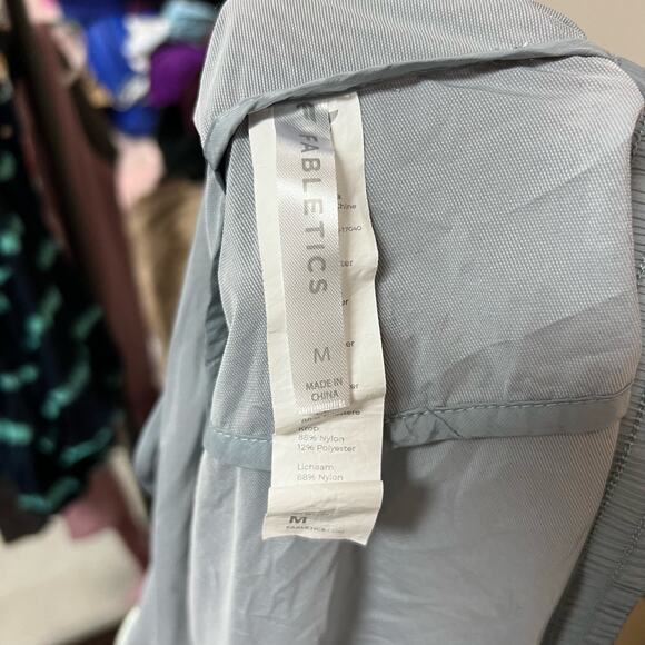 Fabletics, Halle Cropped Hooded Jacket, medium - Picture 3 of 6